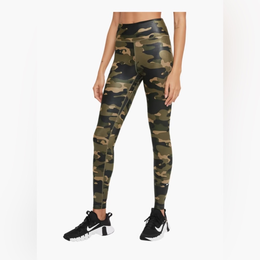 Nike One Womens Dri-FIT Mid-Rise Shiny Camo Legging
